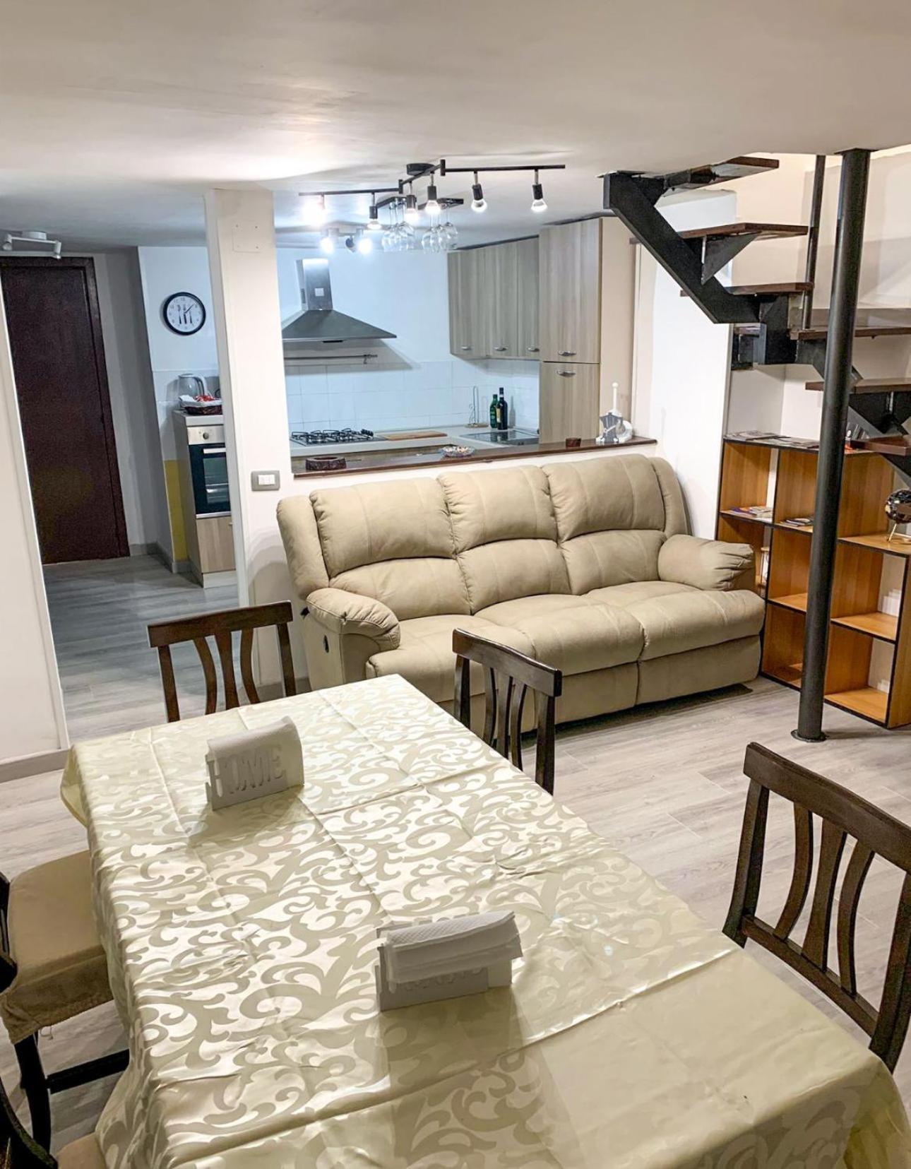 Apartment Donnaregina5 Neapel